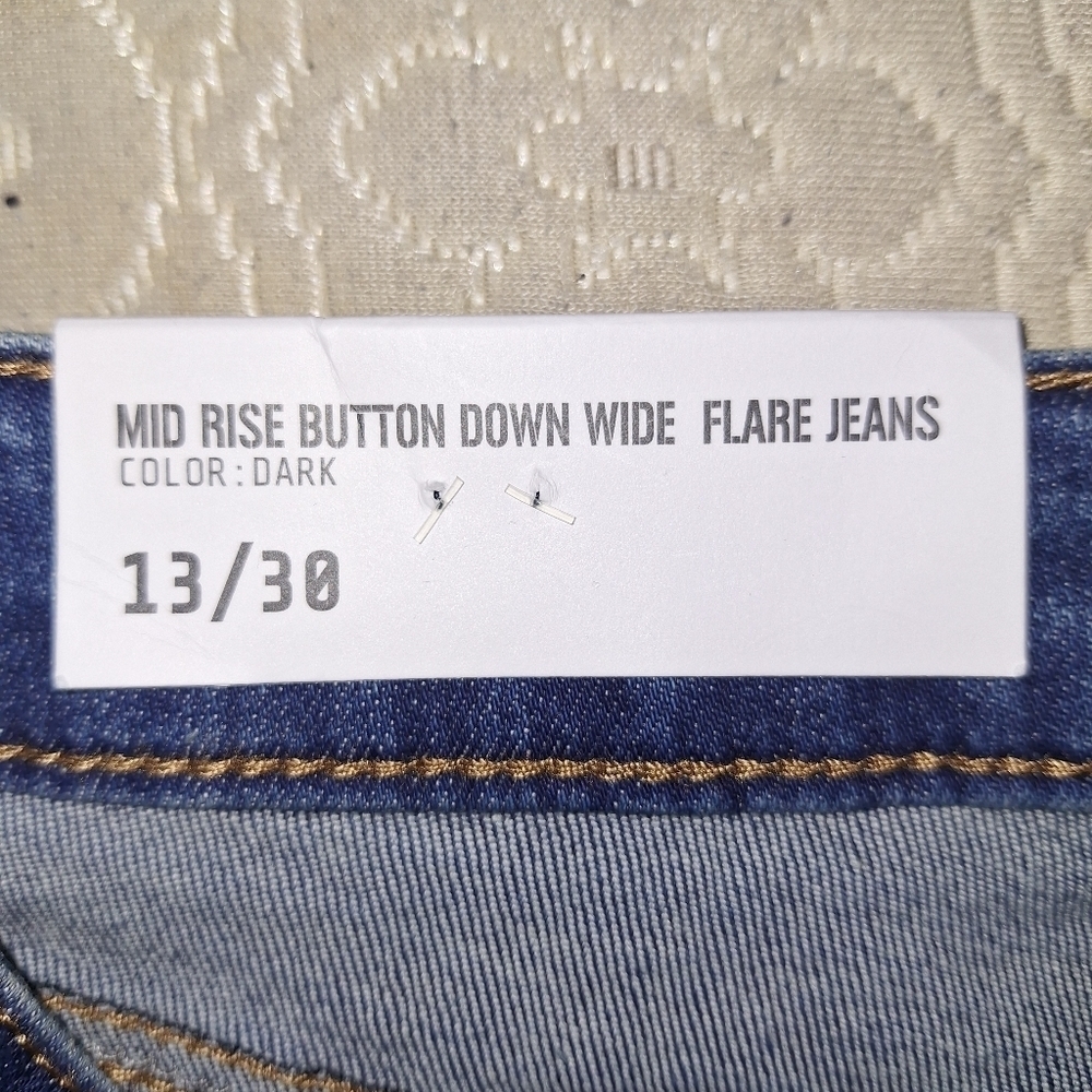 C'est Toi mid-rise button-down wide flare Bell Bottom denim jeans In a 13/30. - Picture 5 of 8